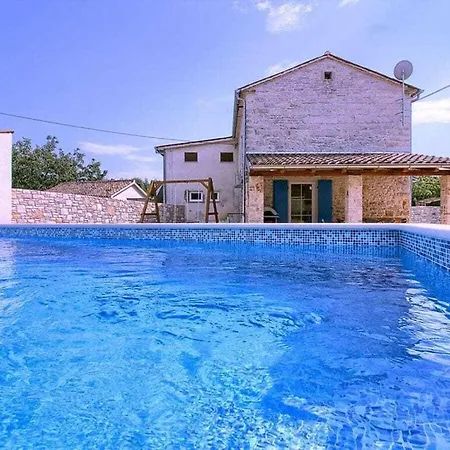 Sasso With Private Pool Rajki