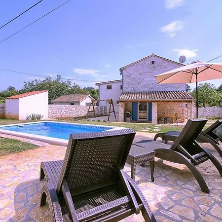 Sasso With Private Pool 빌라 *
